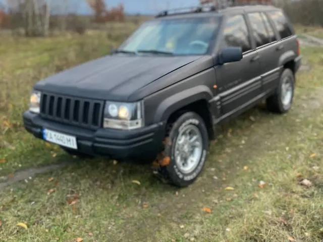 Jeep Grand Cherokee - фото 2