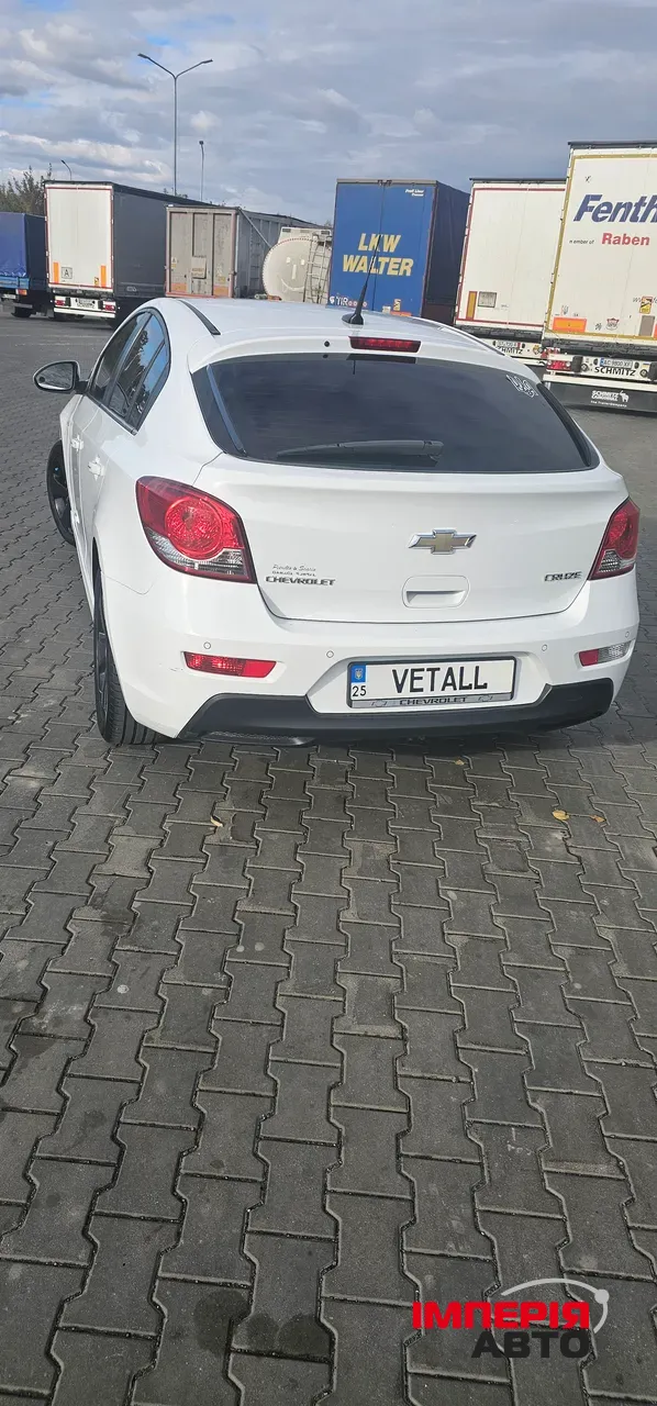 Chevrolet Cruze - фото 4