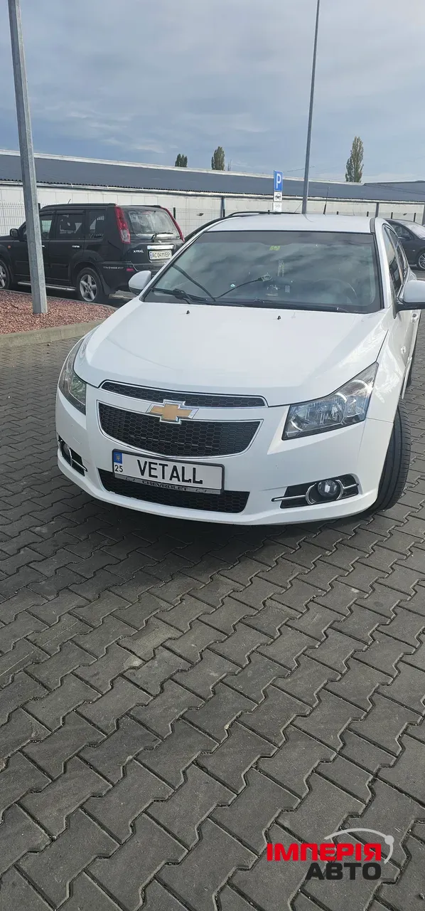 Chevrolet Cruze - фото 1
