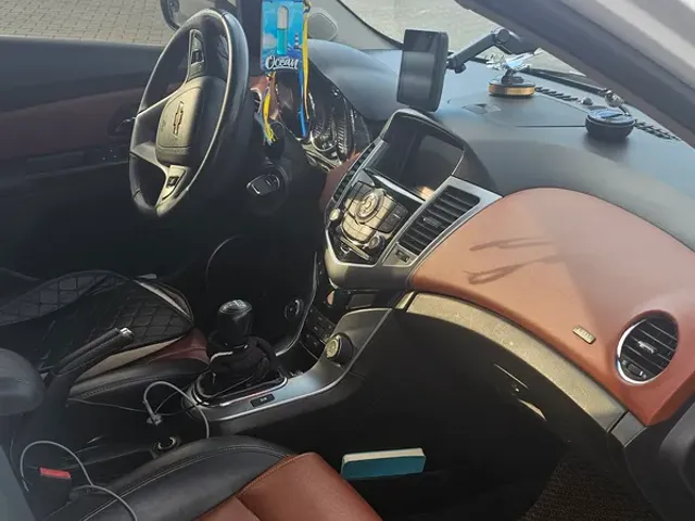 Chevrolet Cruze - фото 5