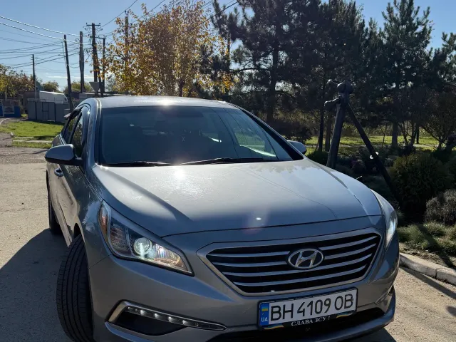 Hyundai Sonata - фото 1