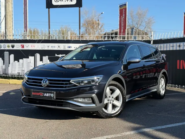 Volkswagen Passat - фото 1
