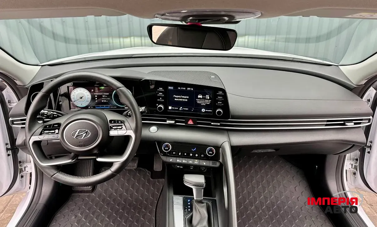 Hyundai Elantra - фото 8