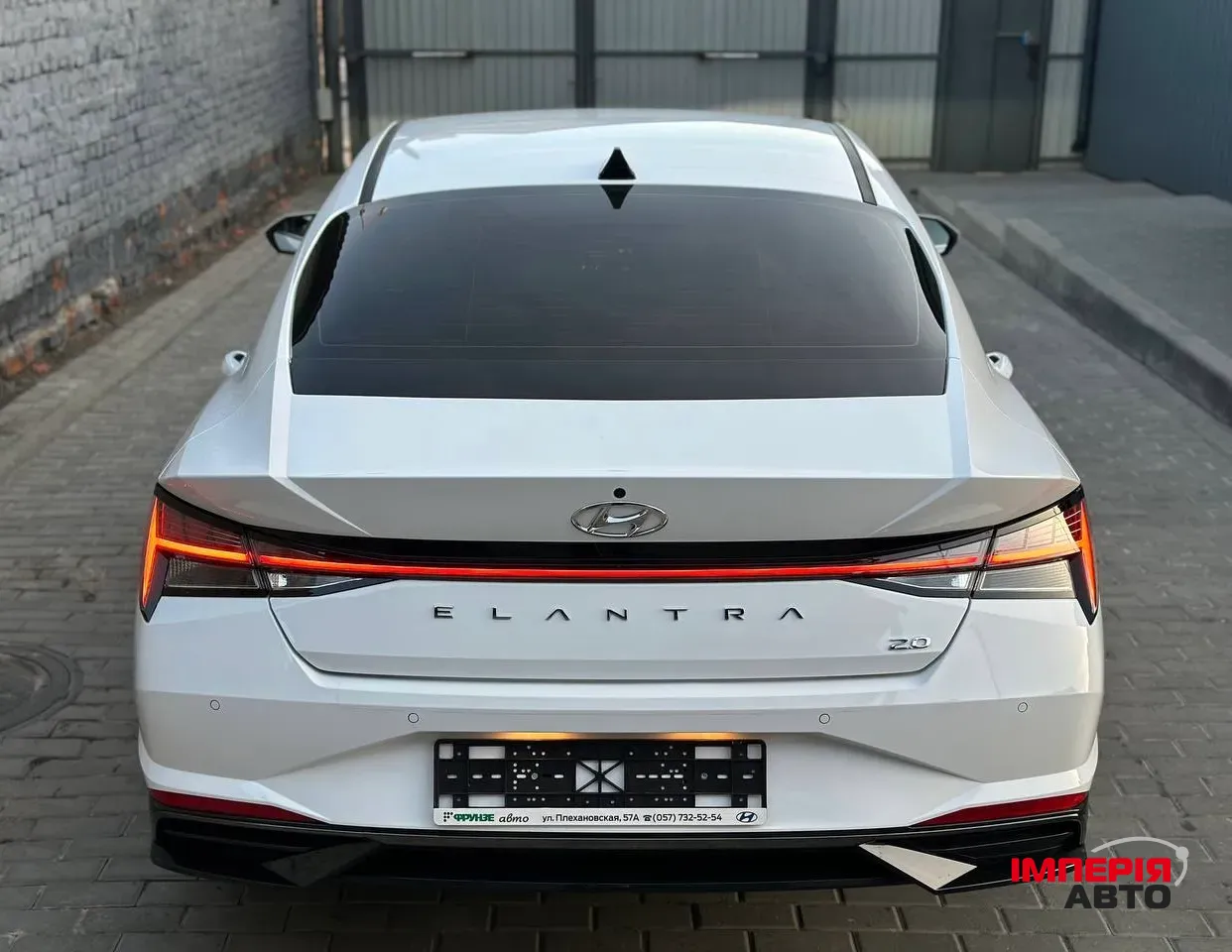 Hyundai Elantra - фото 5