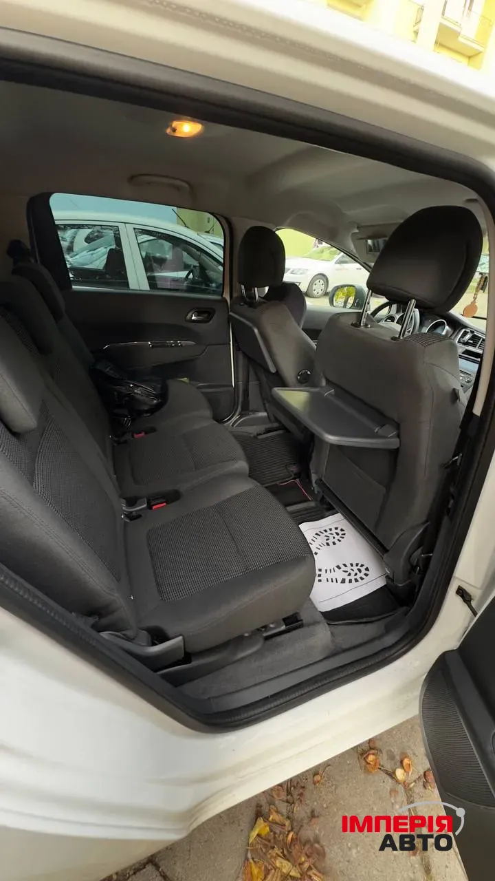 Peugeot 5008 - фото 14