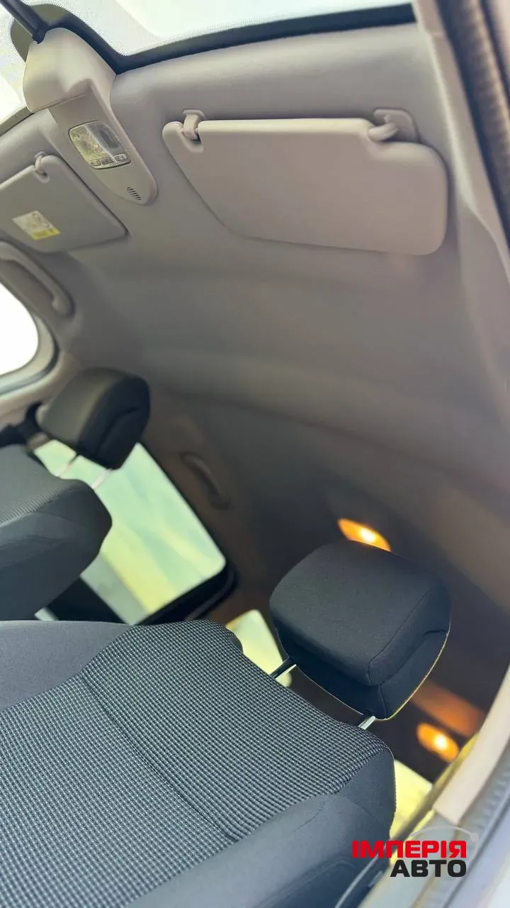 Peugeot 5008 - фото 5