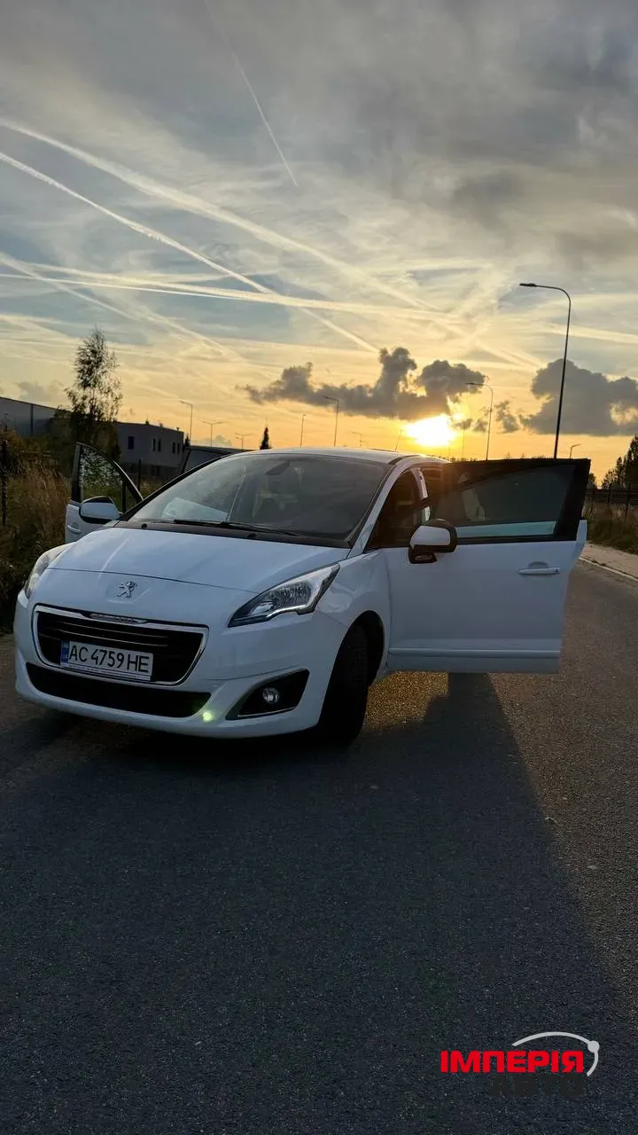 Peugeot 5008 - фото 1