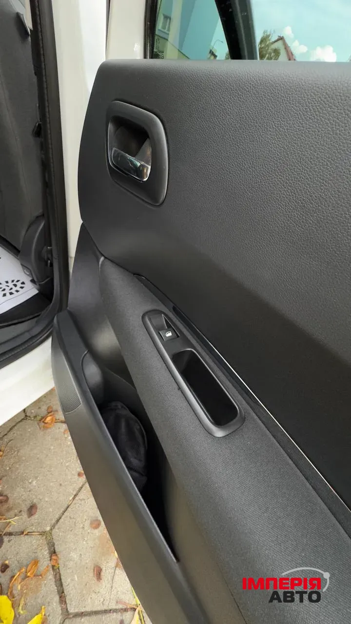 Peugeot 5008 - фото 17