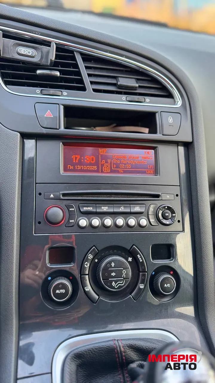 Peugeot 5008 - фото 8