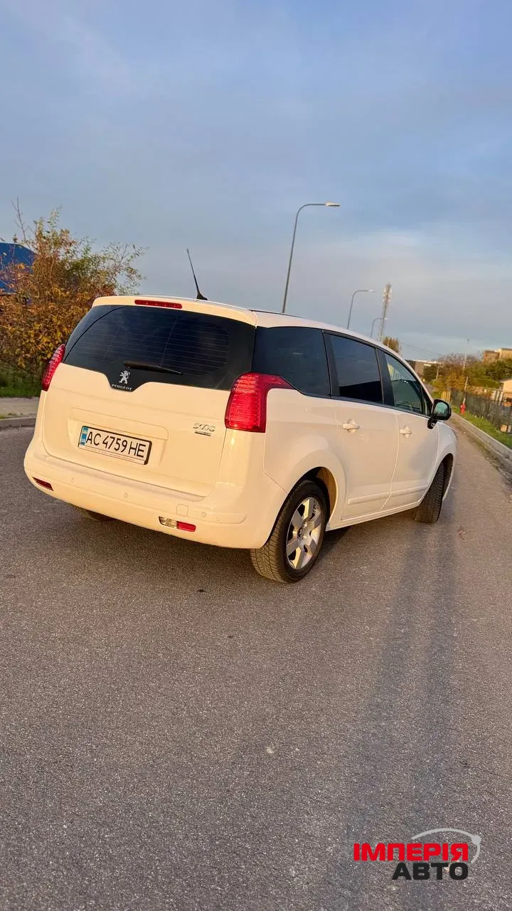 Peugeot 5008 - фото 7