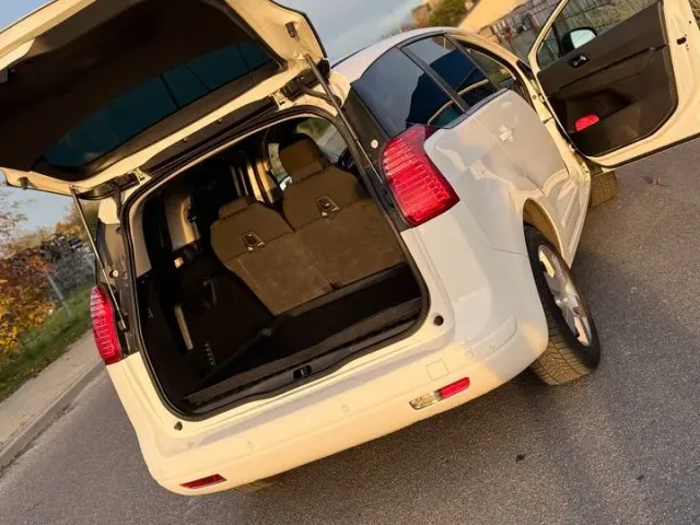 Peugeot 5008 - фото 2