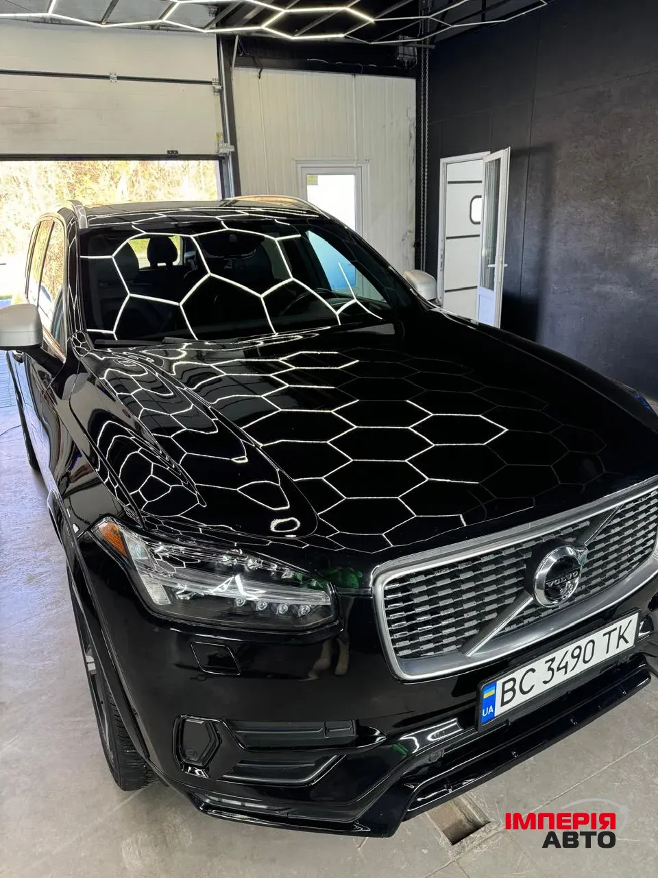 Volvo XC90 - фото 1