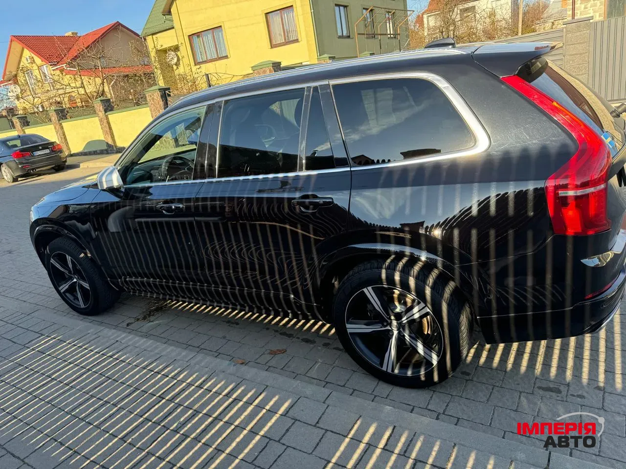 Volvo XC90 - фото 17