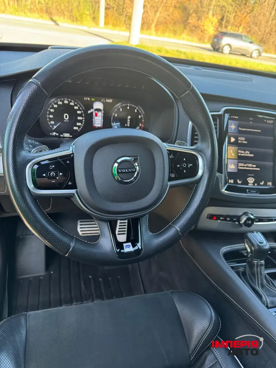 Volvo XC90 - фото 51