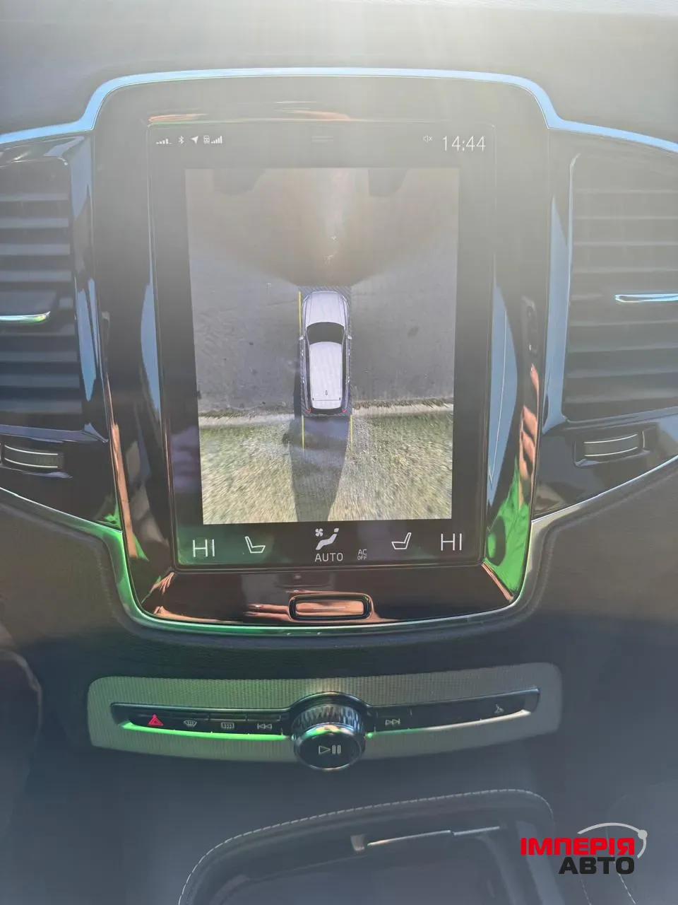 Volvo XC90 - фото 33