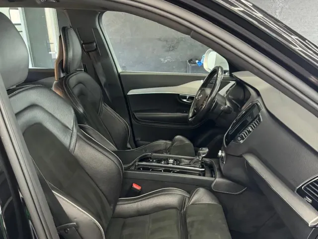 Volvo XC90 - фото 2