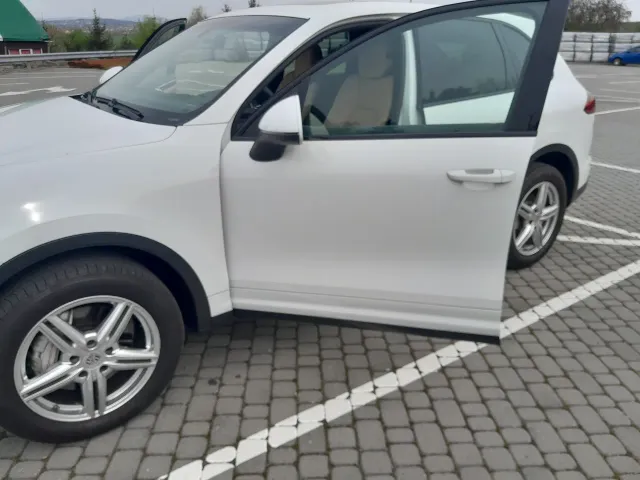 Porsche Cayenne - фото 2