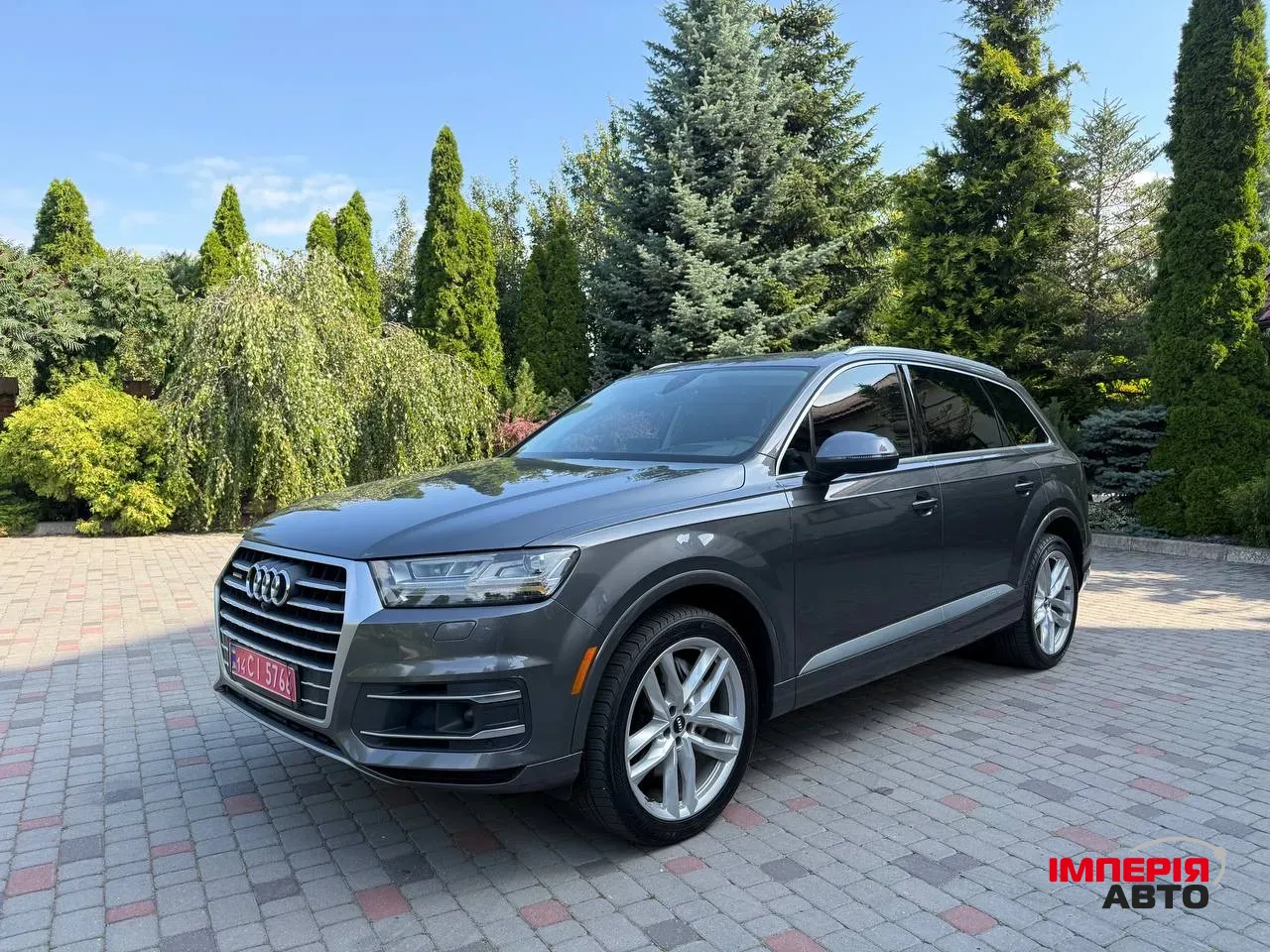 Audi Q7 - фото 1