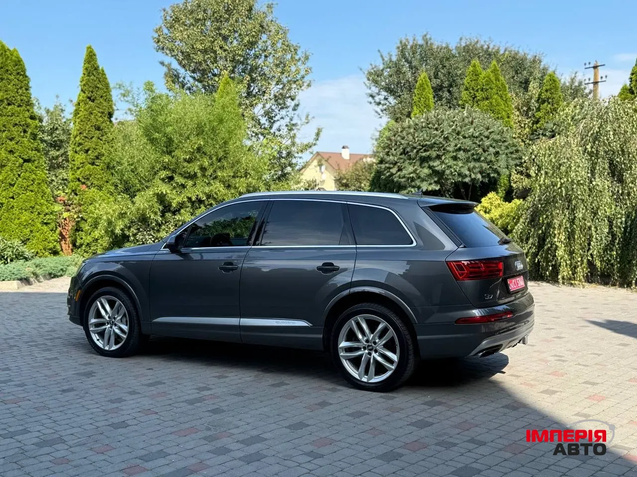 Audi Q7 - фото 5