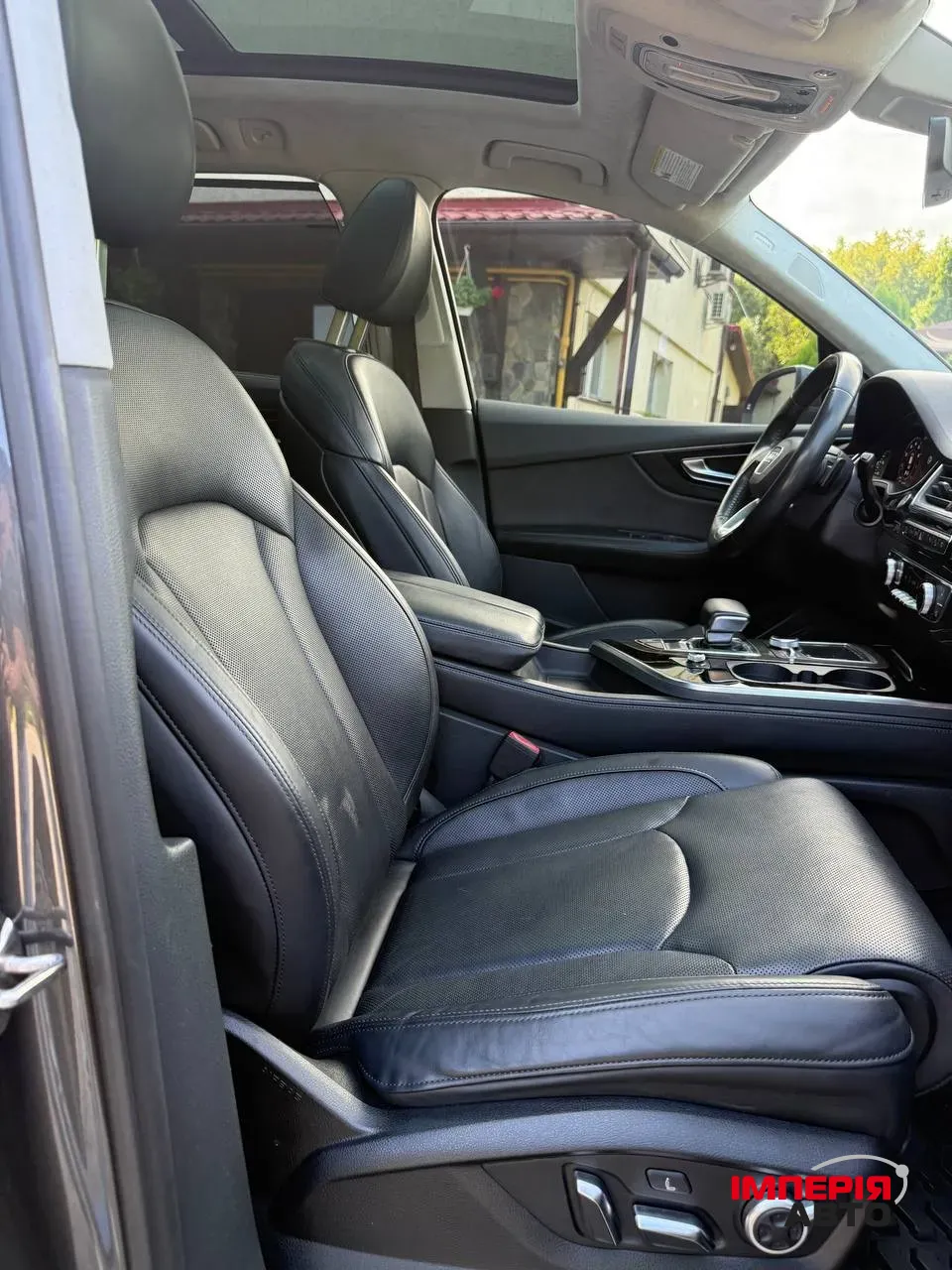 Audi Q7 - фото 31