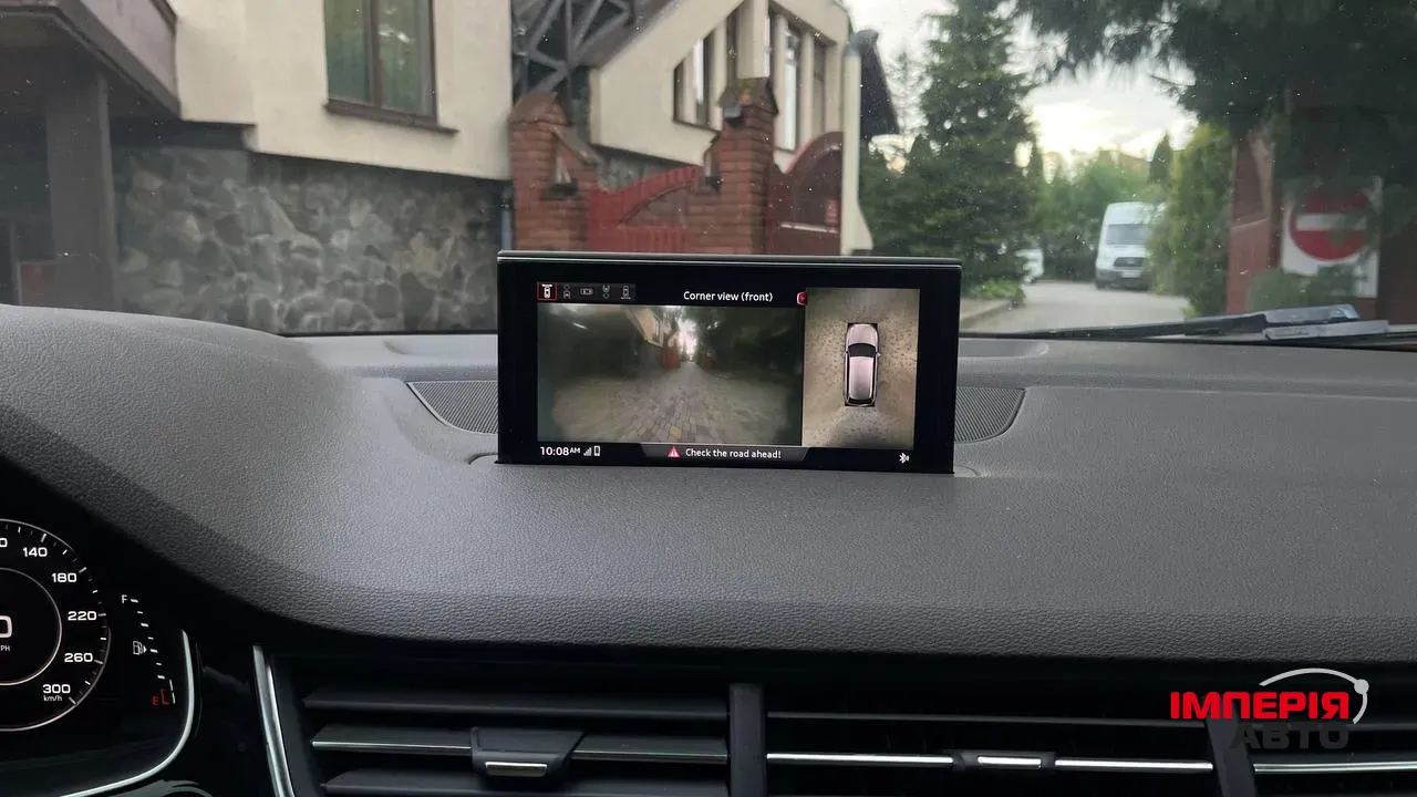 Audi Q7 - фото 16