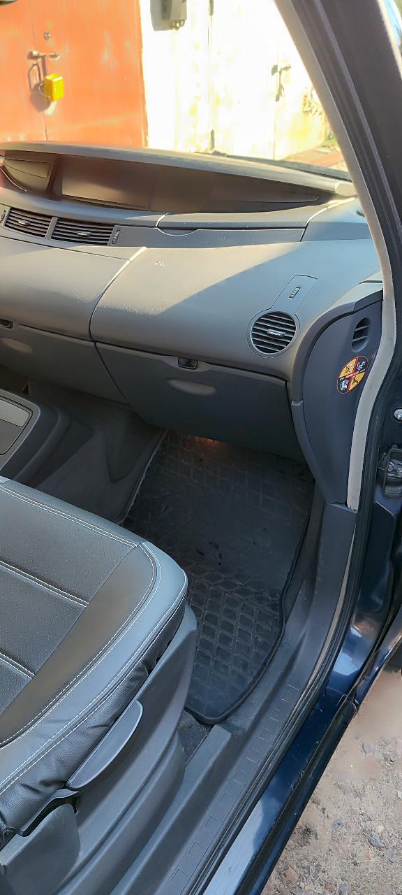 Renault Espace - фото 10