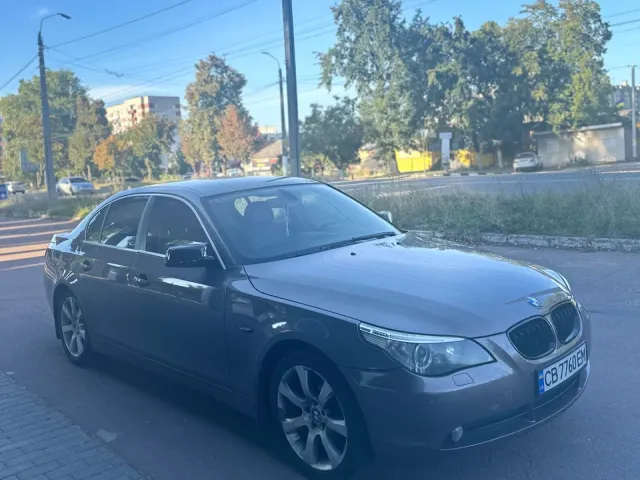 BMW 5 серії - фото 1