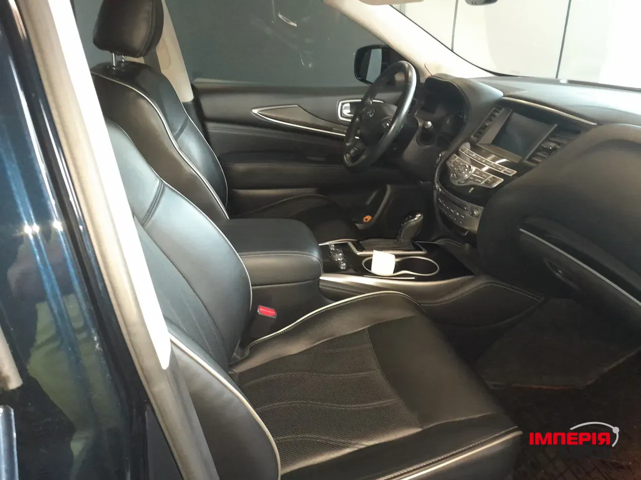 Infiniti QX60 - фото 3