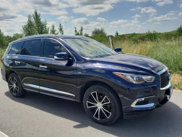 Infiniti QX60 - фото 1