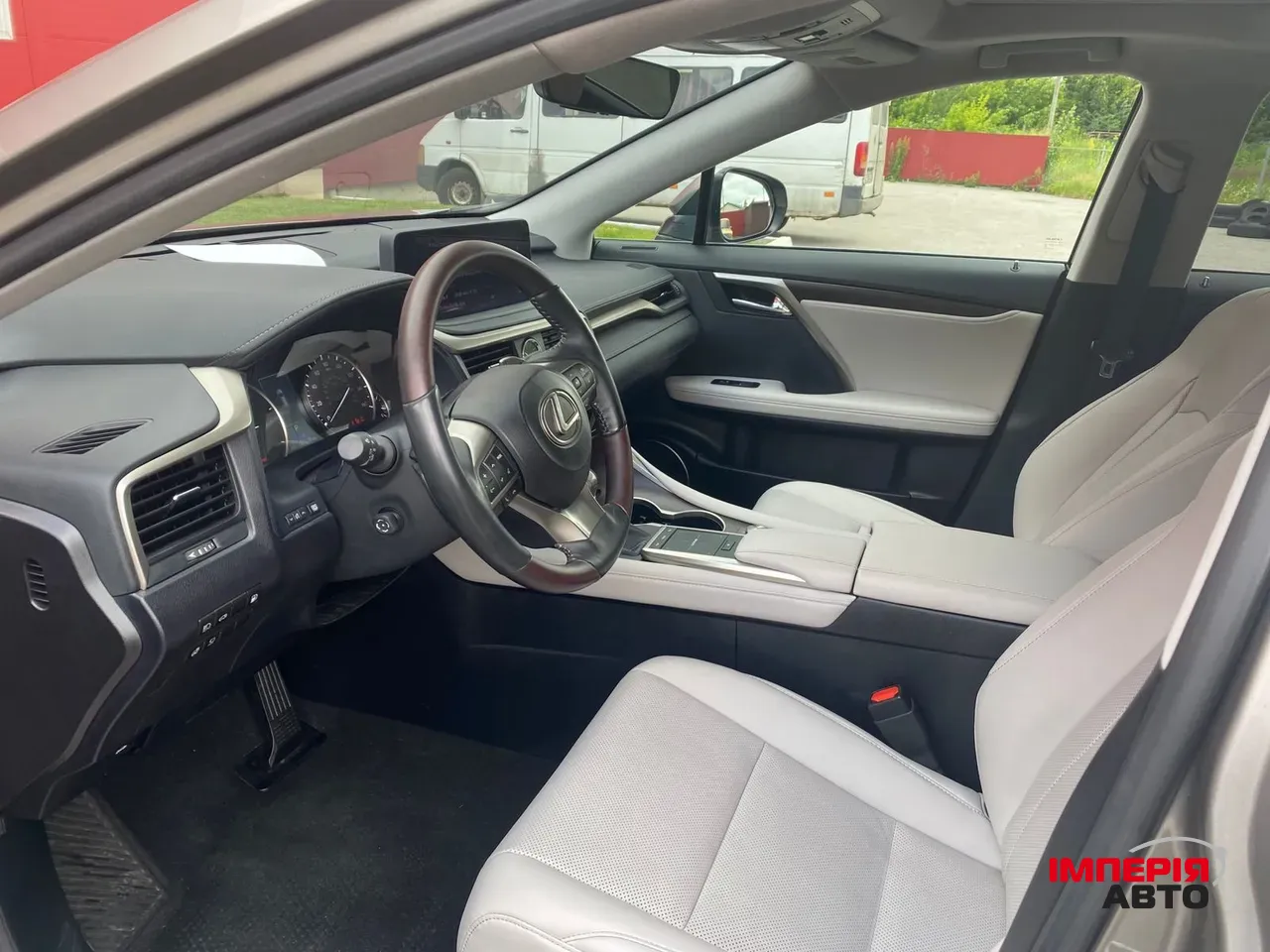 Lexus RX - фото 3