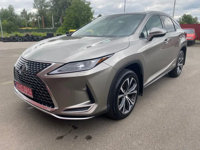 Lexus RX - фото 1