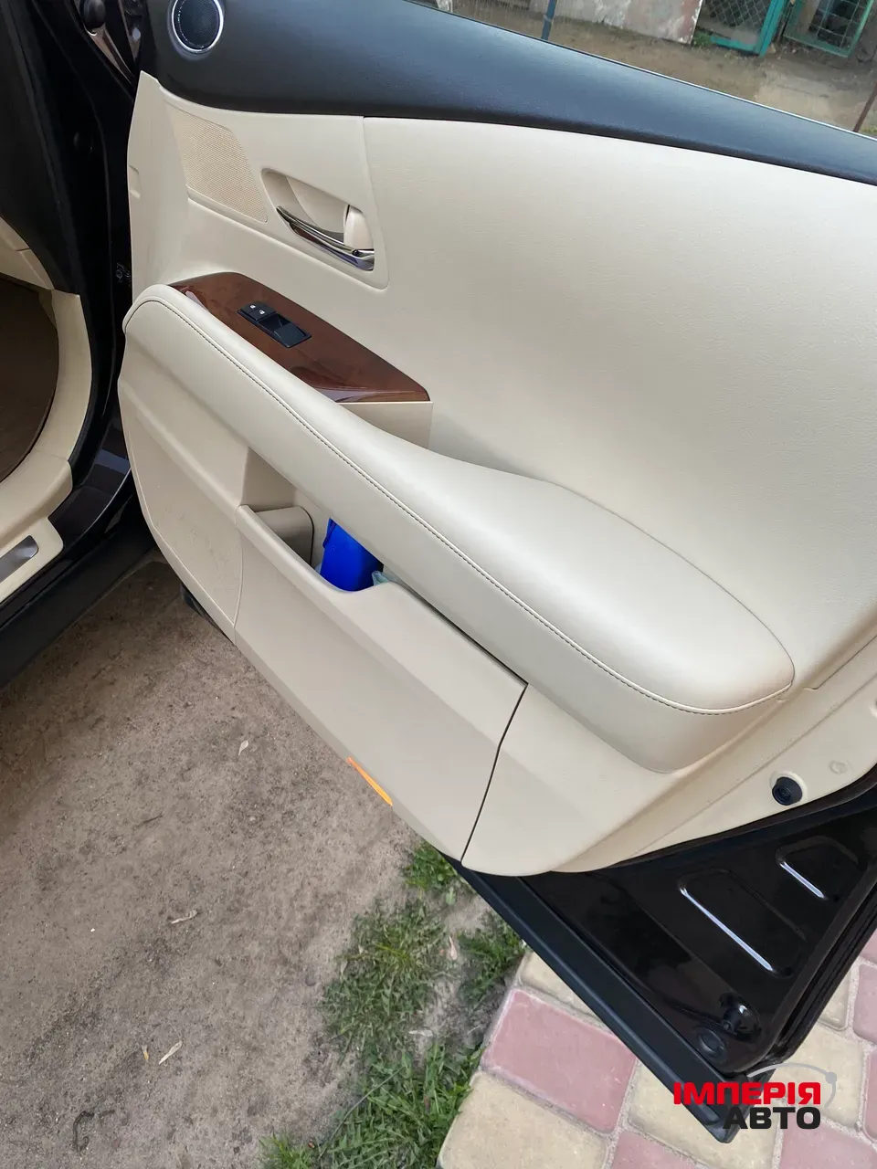 Lexus RX - фото 11