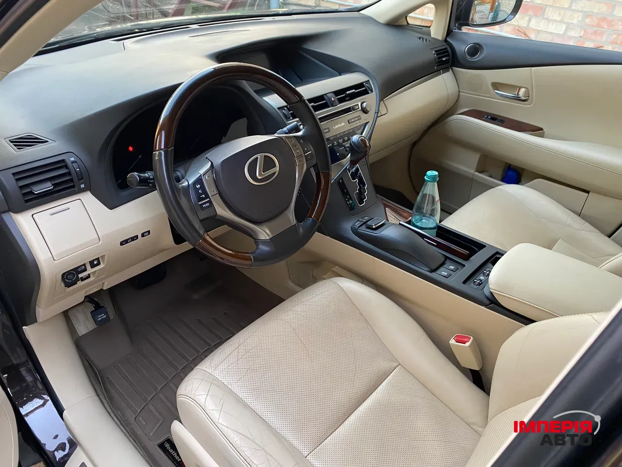 Lexus RX - фото 16