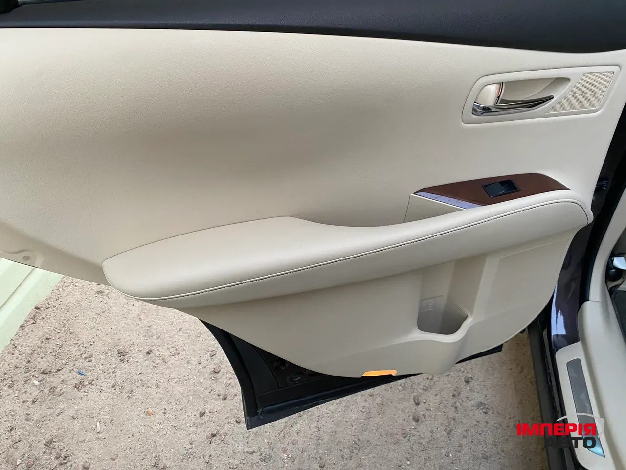 Lexus RX - фото 14