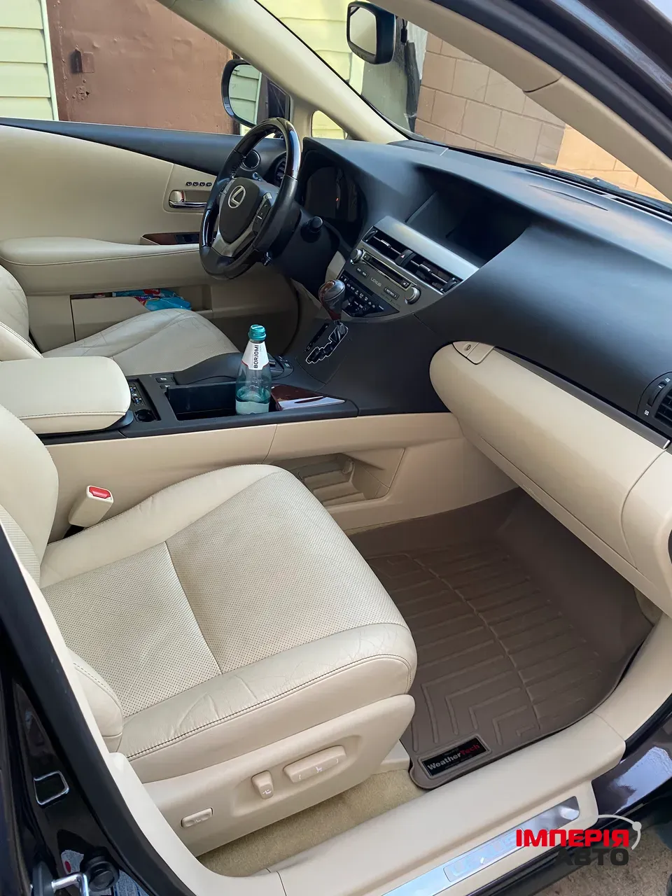 Lexus RX - фото 12