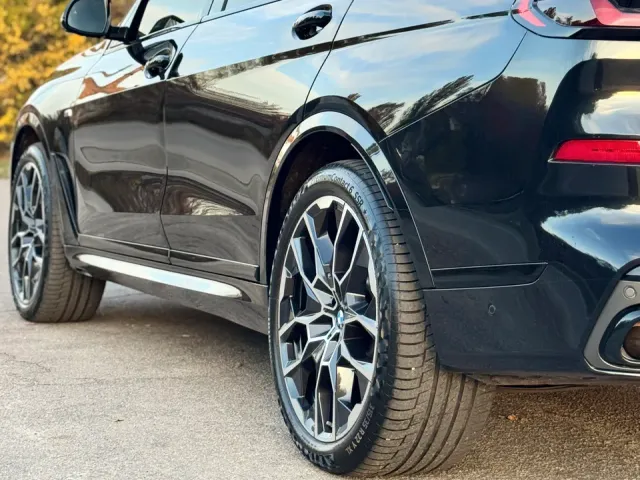 BMW X7 - фото 3