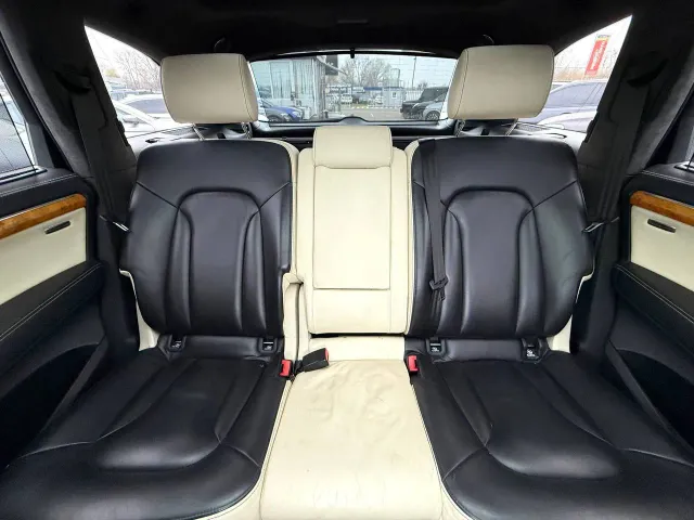 Audi Q7 - фото 5