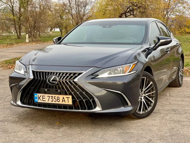 Lexus ES - фото 2