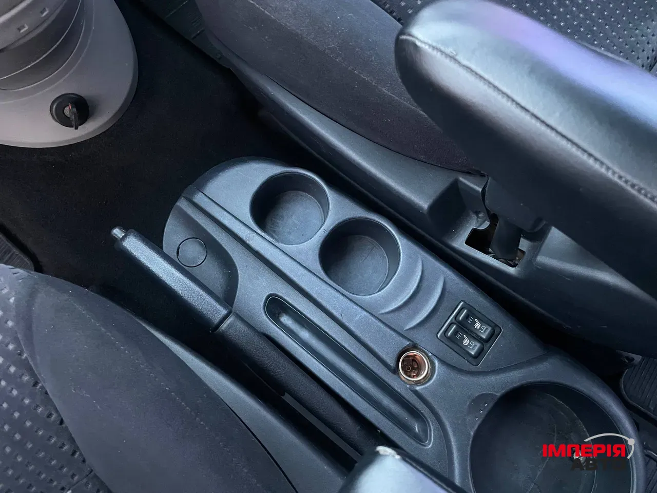 Mitsubishi Grandis - фото 17