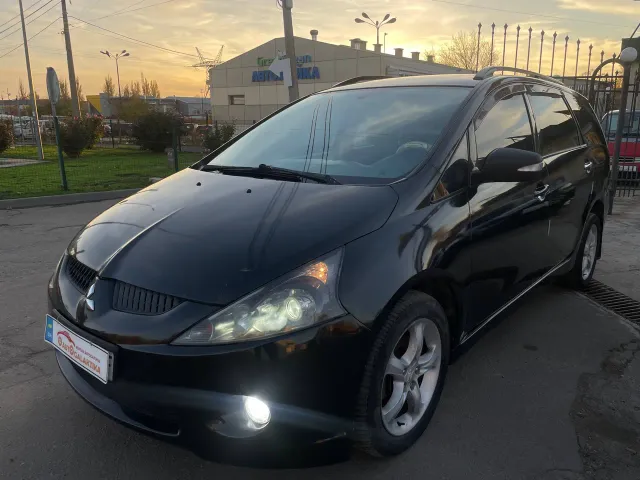 Mitsubishi Grandis - фото 5