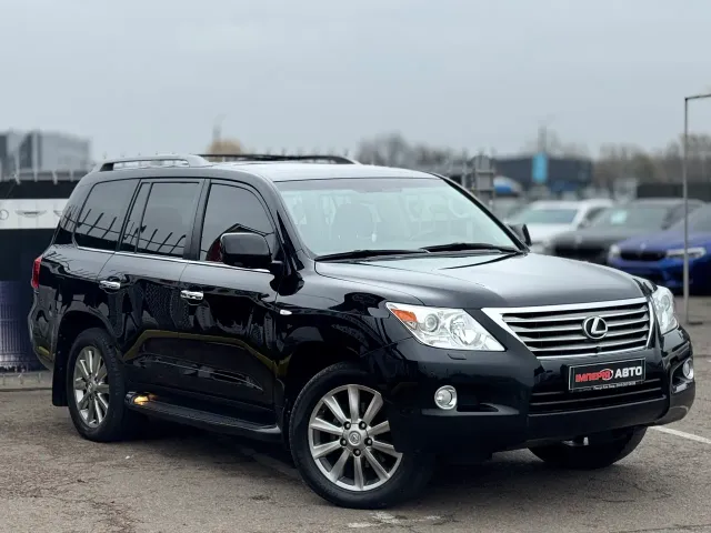 Lexus LX - фото 2