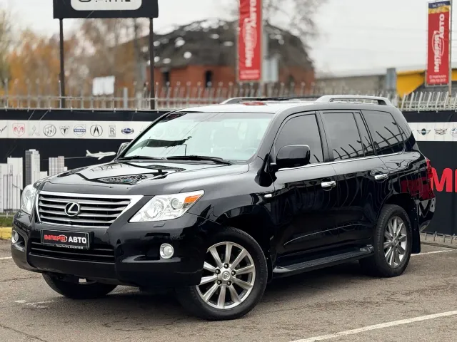 Lexus LX - фото 1