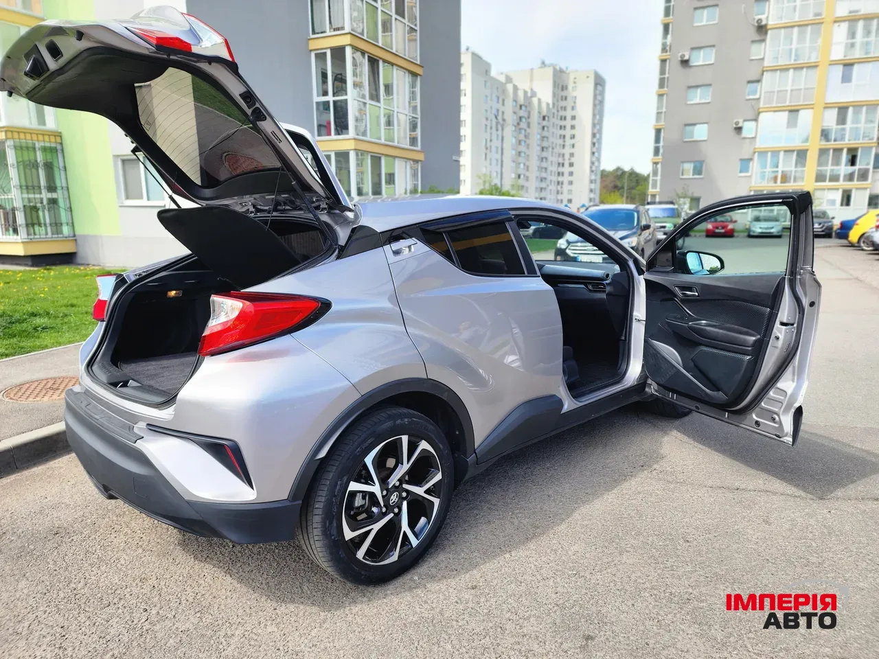 Toyota C-HR - фото 5