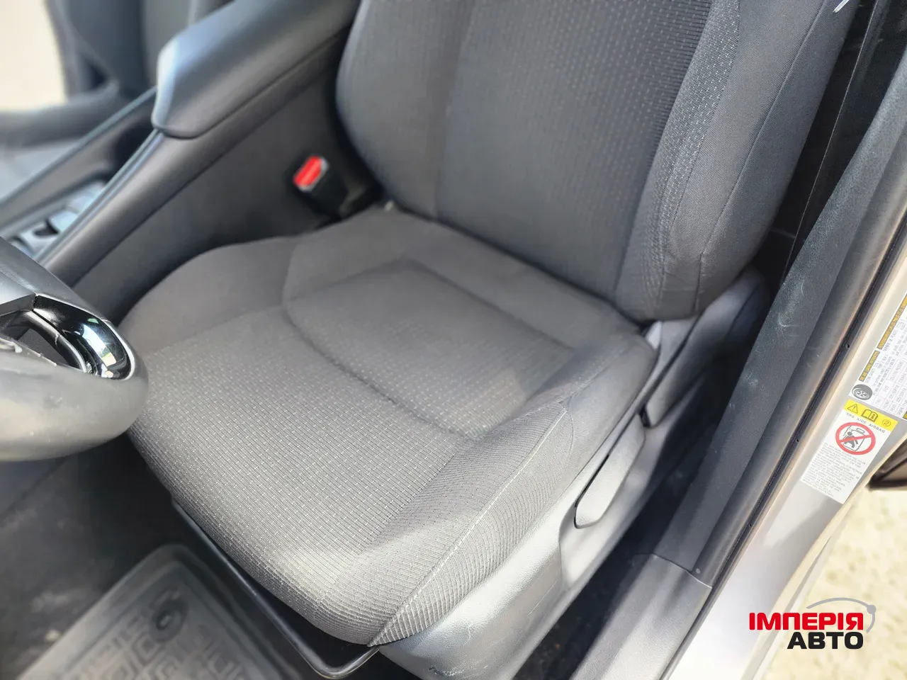 Toyota C-HR - фото 10