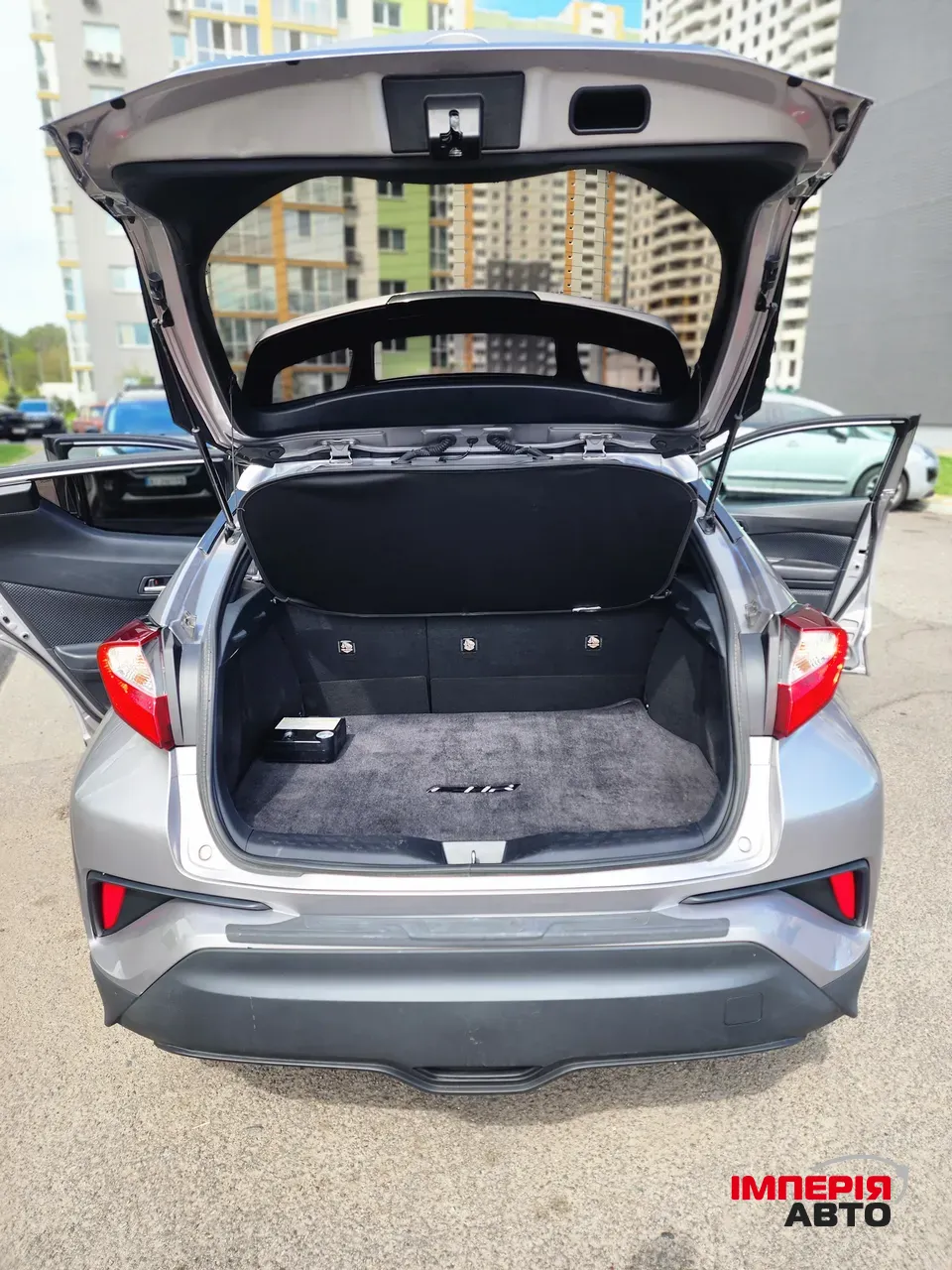 Toyota C-HR - фото 6