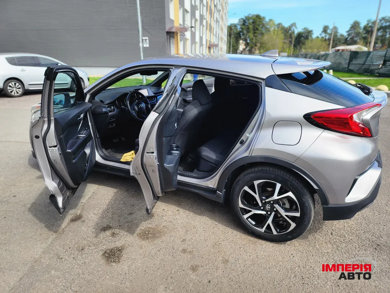 Toyota C-HR - фото 4