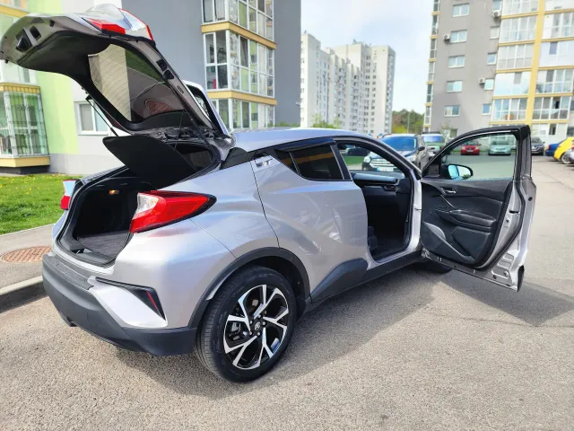 Toyota C-HR - фото 5