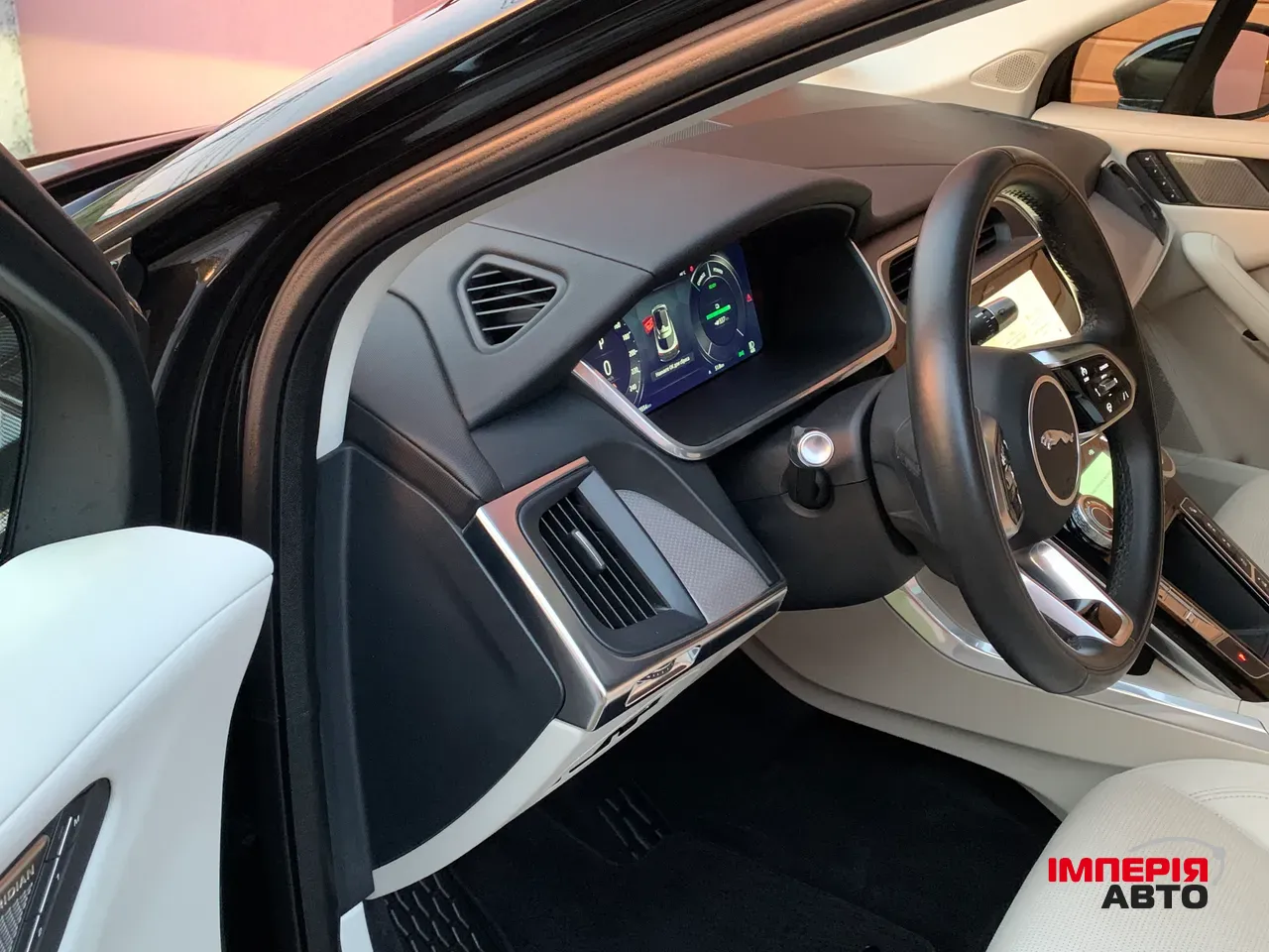 Jaguar I-Pace - фото 41