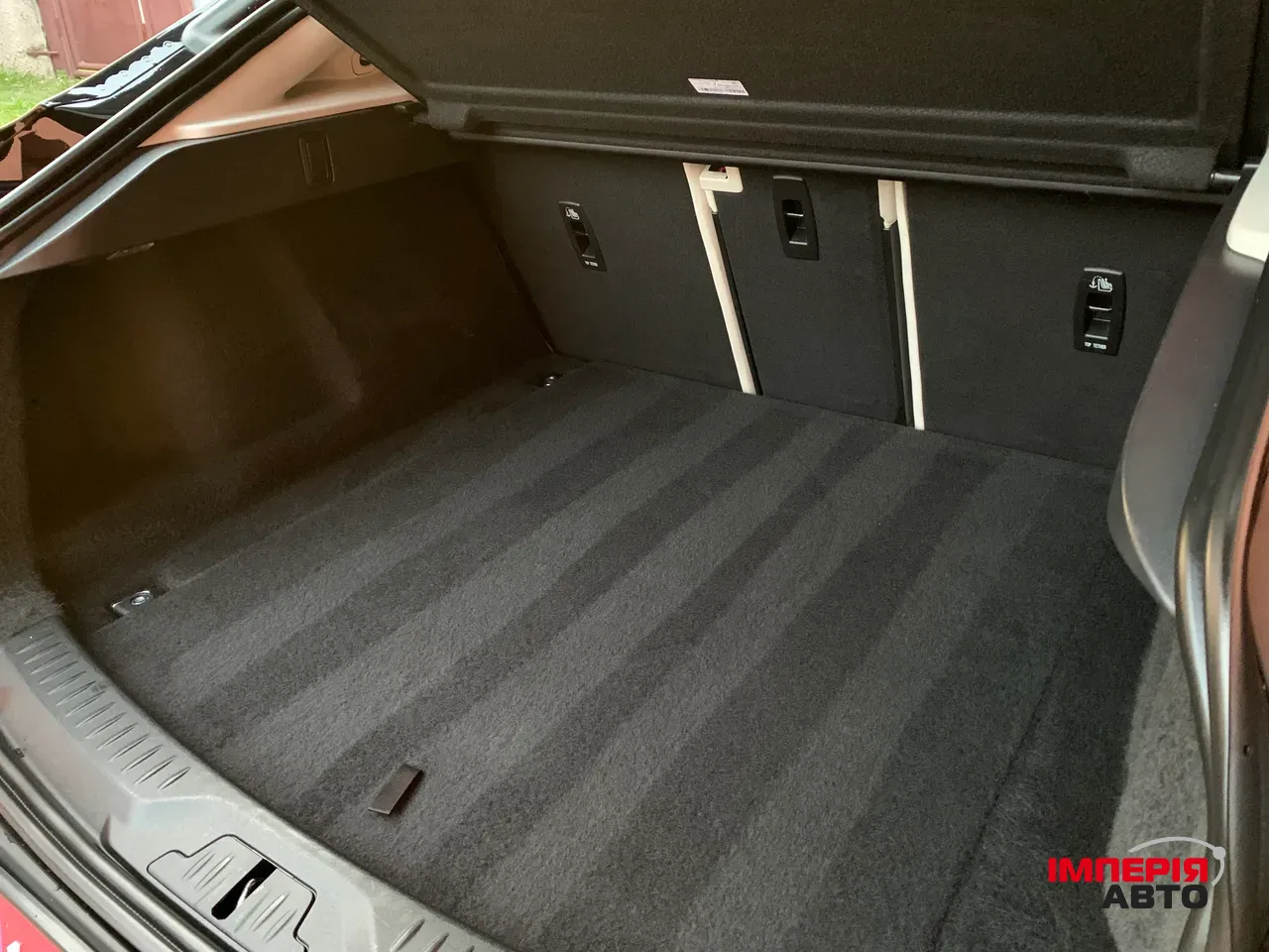 Jaguar I-Pace - фото 66