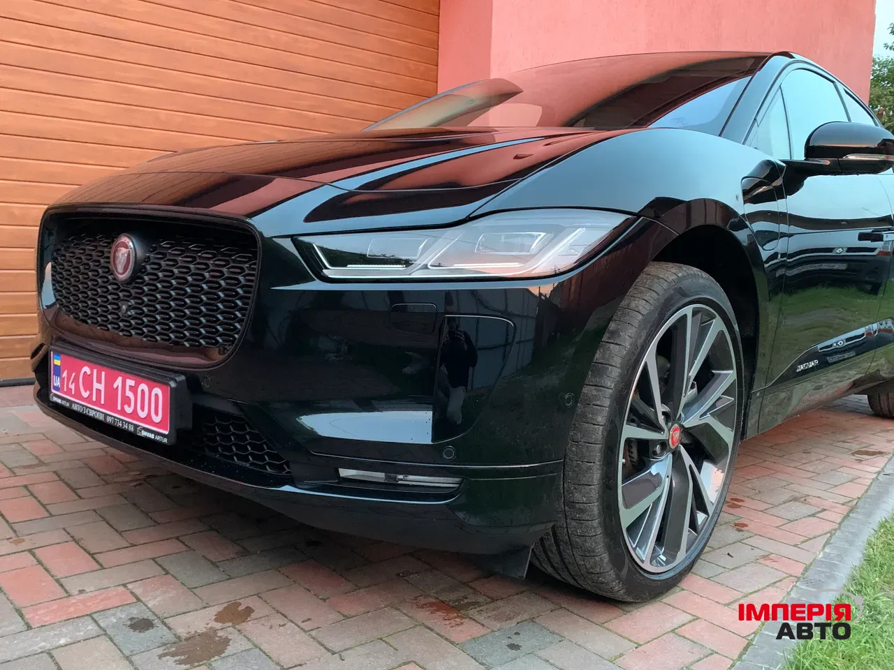 Jaguar I-Pace - фото 29